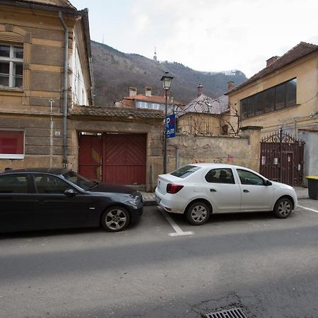 Charming Old Town Flat With Mountain View Apartment Brasov Exterior photo