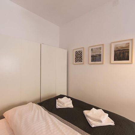 Charming Old Town Flat With Mountain View Apartment Brasov Exterior photo