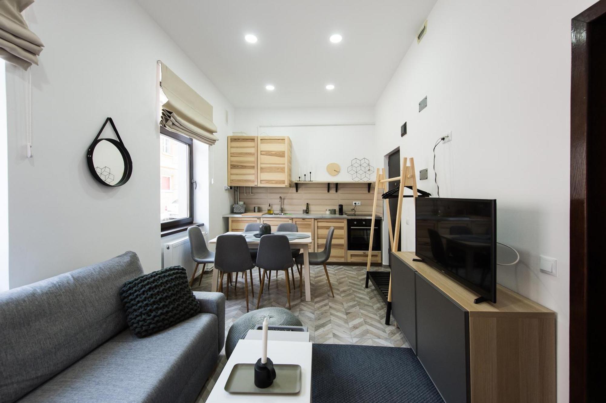Charming Old Town Flat With Mountain View Apartment Brasov Exterior photo