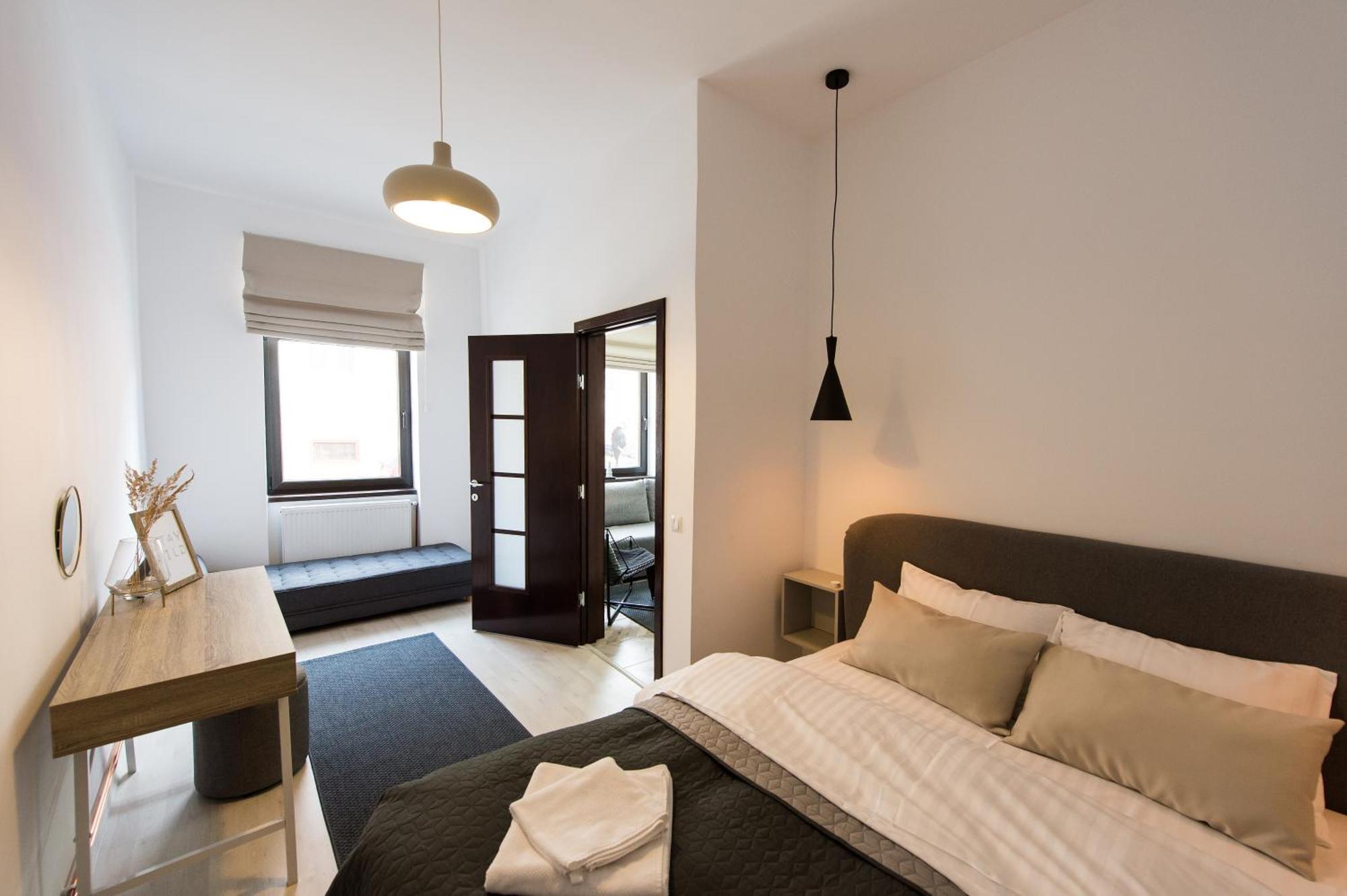 Charming Old Town Flat With Mountain View Apartment Brasov Exterior photo